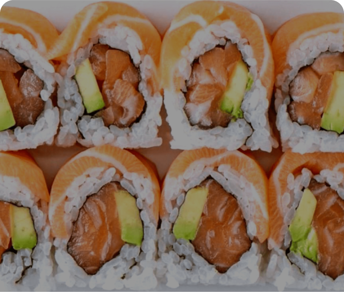 Saigon Salmon Roll