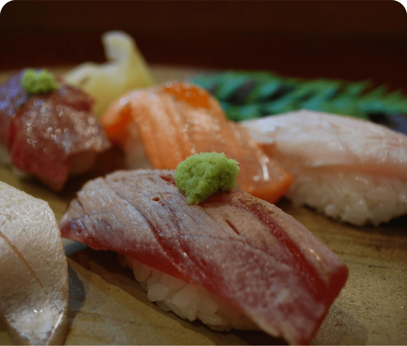 Sashimi mix Love aburi (12 Stück)